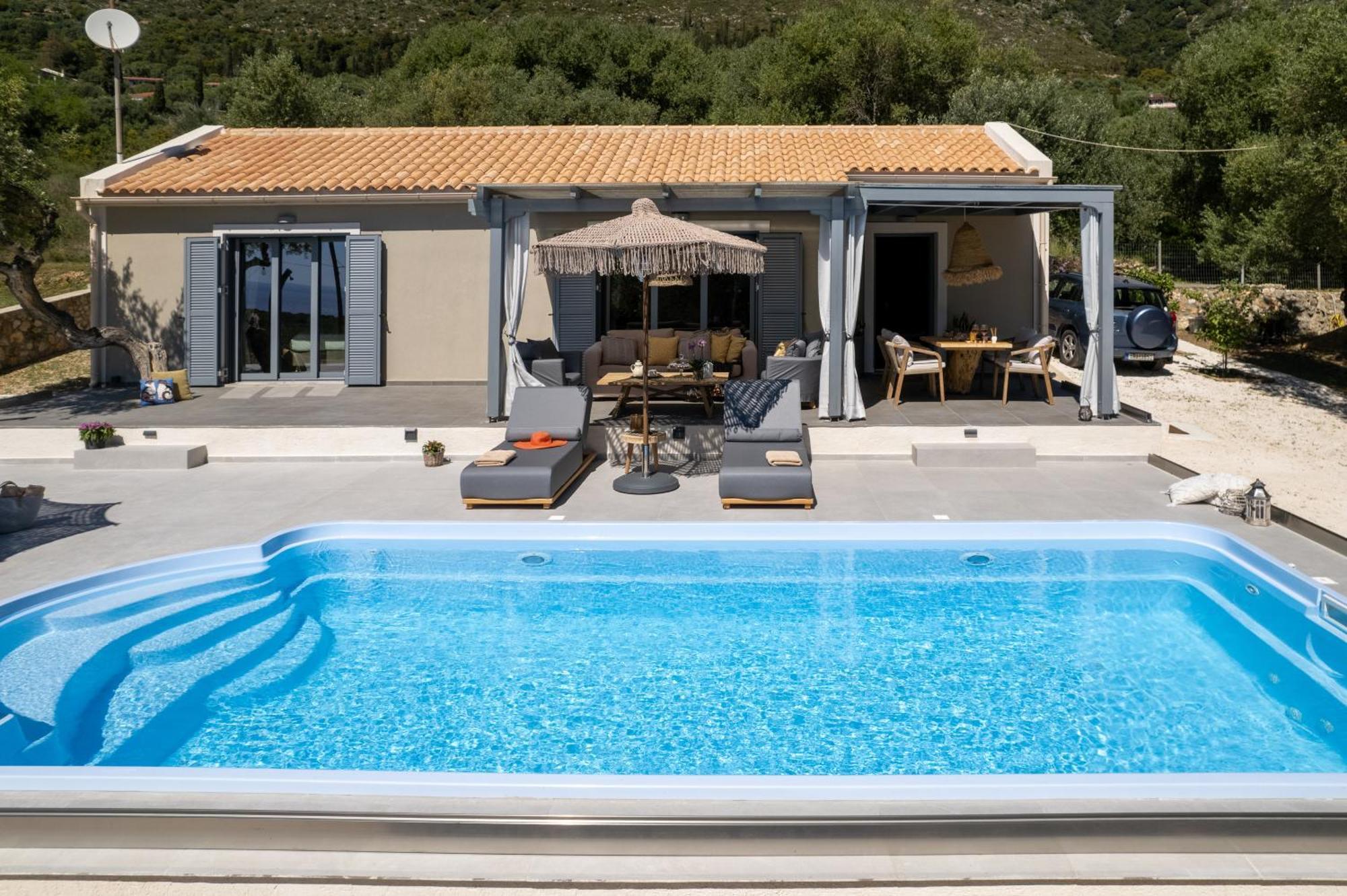 Tree Of Life Villa Valerianos Luaran gambar